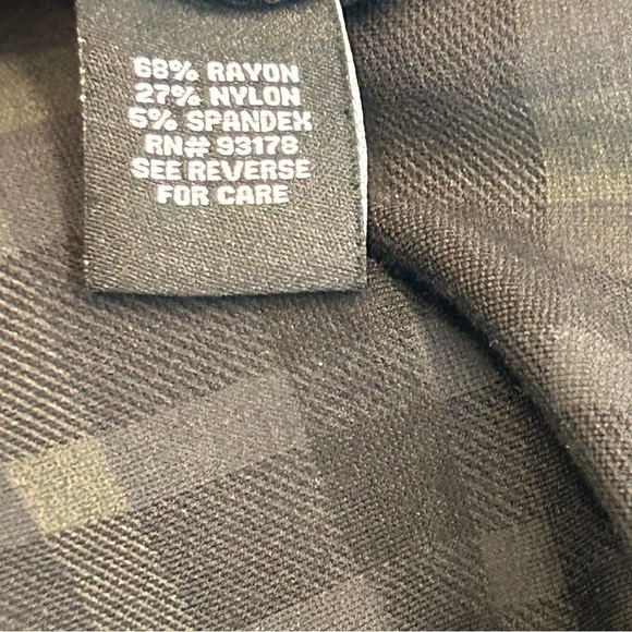 PREMISE Studio black green plaid check asymmetrical side zipper pencil skirt Sz4 - Picture 9 of 13